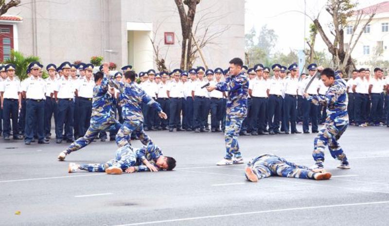 Rèn Luyện Thể Lực Thường Xuyên